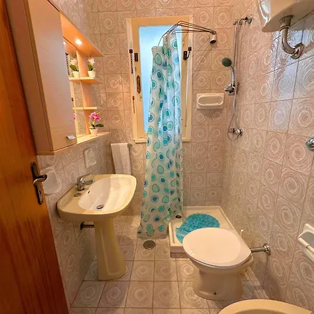 Bester-preis-50-meter-vom-meer-entfernt-privater-parkplatz Apartamento *